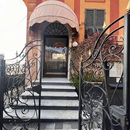 Welcome Riviera - Al Castello-vista Mare -romantico E A 20 Metri Dal Mare-toll Parking At 15 Euro Per Day To Be Booked In Advance -subject To Availability Rapallo