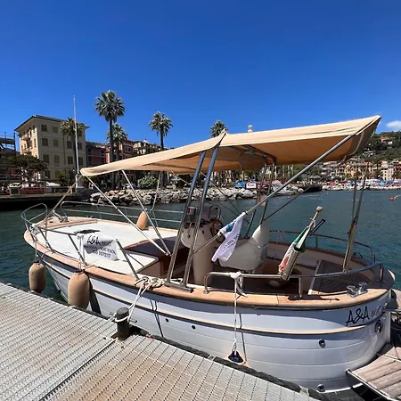 Welcome Riviera - Al Castello-vista Mare -romantico E A 20 Metri Dal Mare-toll Parking At 15 Euro Per Day To Be Booked In Advance -subject To Availability