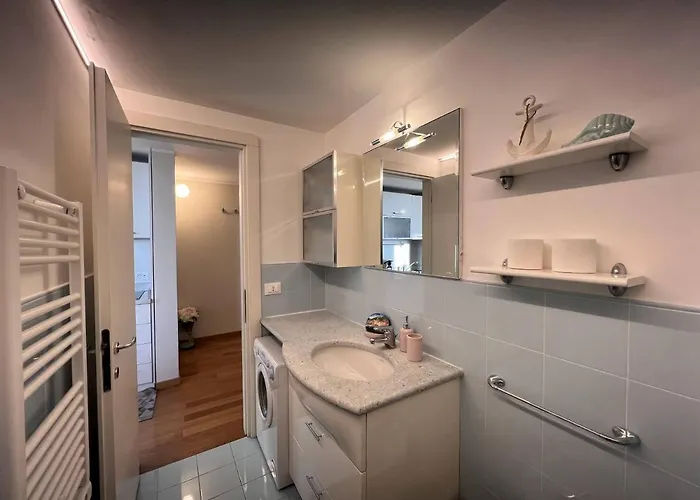 Welcome Riviera - Al Castello-vista Mare -romantico E A 20 Metri Dal Mare-toll Parking At 15 Euro Per Day To Be Booked In Advance -subject To Availability Apartman