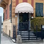 Apartamento Welcome Riviera - Al Castello-vista Mare -romantico E A 20 Metri Dal Mare-toll Parking At 20 Euro Per Day To Be Booked In Advance -subject To Availability *