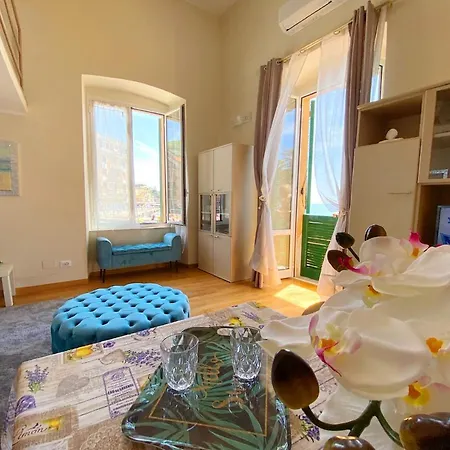 Welcome Riviera - Al Castello-vista Mare -romantico E A 20 Metri Dal Mare-toll Parking At 20 Euro Per Day To Be Booked In Advance -subject To Availability