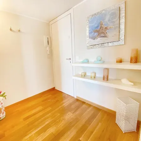 Apartamento Welcome Riviera - Al Castello-vista Mare -romantico E A 20 Metri Dal Mare-toll Parking At 20 Euro Per Day To Be Booked In Advance -subject To Availability Rapallo