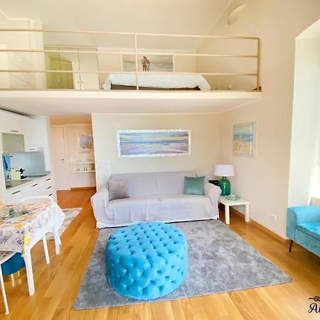 Welcome Riviera - Al Castello-vista Mare -romantico E A 20 Metri Dal Mare-toll Parking At 15 Euro Per Day To Be Booked In Advance -subject To Availability Διαμέρισμα