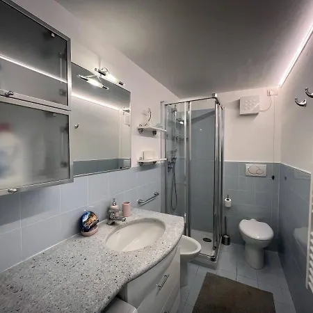 Welcome Riviera - Al Castello-vista Mare -romantico E A 20 Metri Dal Mare-toll Parking At 15 Euro Per Day To Be Booked In Advance -subject To Availability Διαμέρισμα