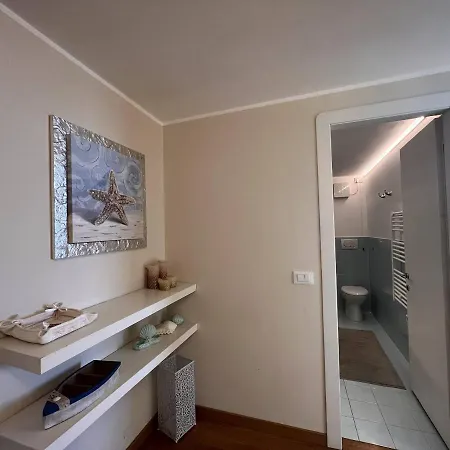 Apartamento Welcome Riviera - Al Castello-vista Mare -romantico E A 20 Metri Dal Mare-toll Parking At 20 Euro Per Day To Be Booked In Advance -subject To Availability *
