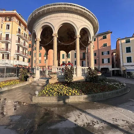 Al Castello: Romantic Seaside Retreat With Castle Views Apartment Rapallo