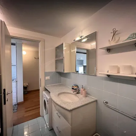 Welcome Riviera - Al Castello-vista Mare -romantico E A 20 Metri Dal Mare-toll Parking At 15 Euro Per Day To Be Booked In Advance -subject To Availability Διαμέρισμα