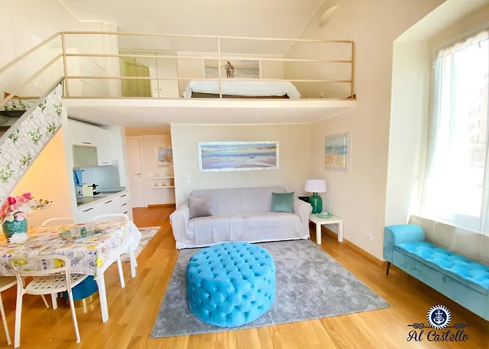 Welcome Riviera - Al Castello-vista Mare -romantico E A 20 Metri Dal Mare-toll Parking At 15 Euro Per Day To Be Booked In Advance -subject To Availability דירה