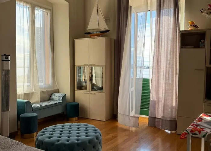 Apartmán Welcome Riviera - Al Castello-vista Mare -romantico E A 20 Metri Dal Mare-toll Parking At 15 Euro Per Day To Be Booked In Advance -subject To Availability *